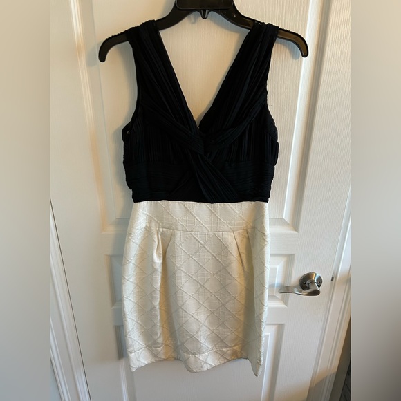 Semi formal dress - Picture 1 of 6